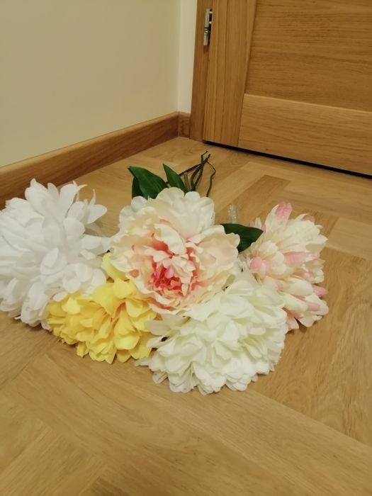 Chryzantemy duże, nowe 5 sztuk