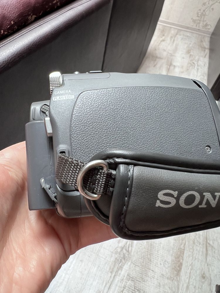 Цифрова камера Sony DCR-HC23