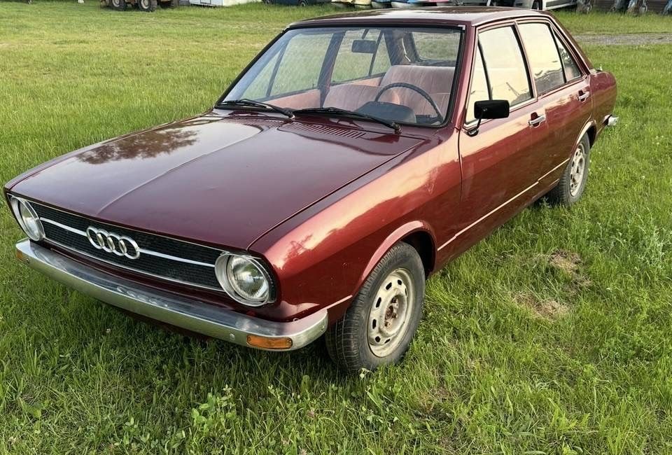 Audi 80 B1 sedan odpala jeździ