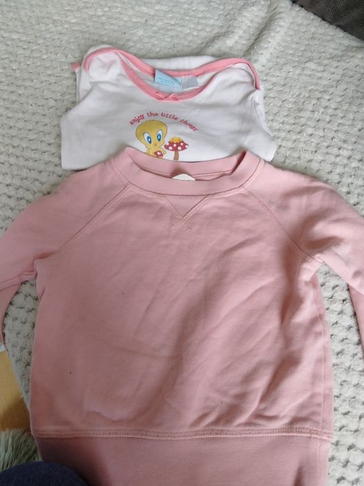 Karton ubrań dla dziewczynki