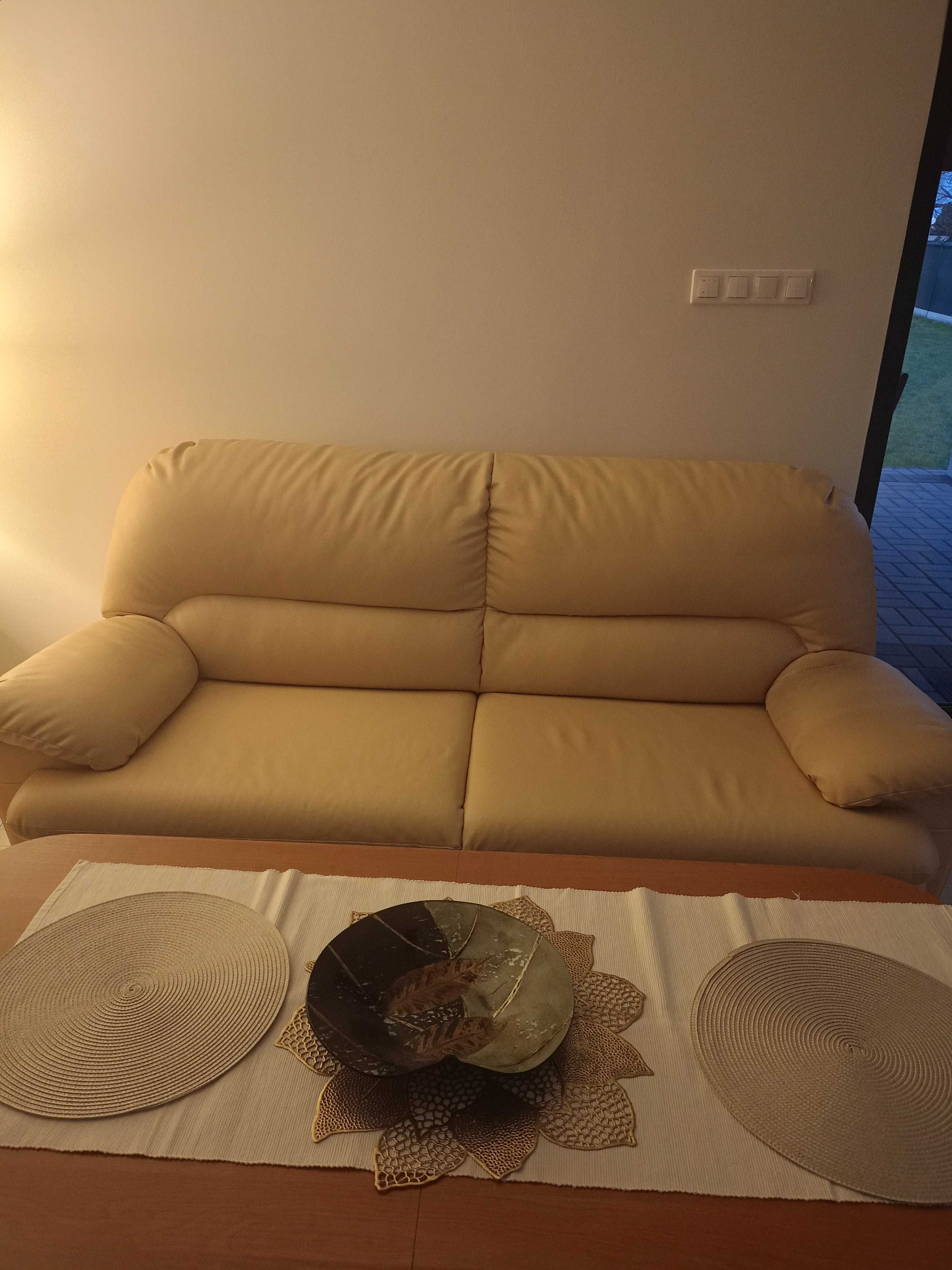 Sofa  kanapa trzy osobowa plus dwa fotele