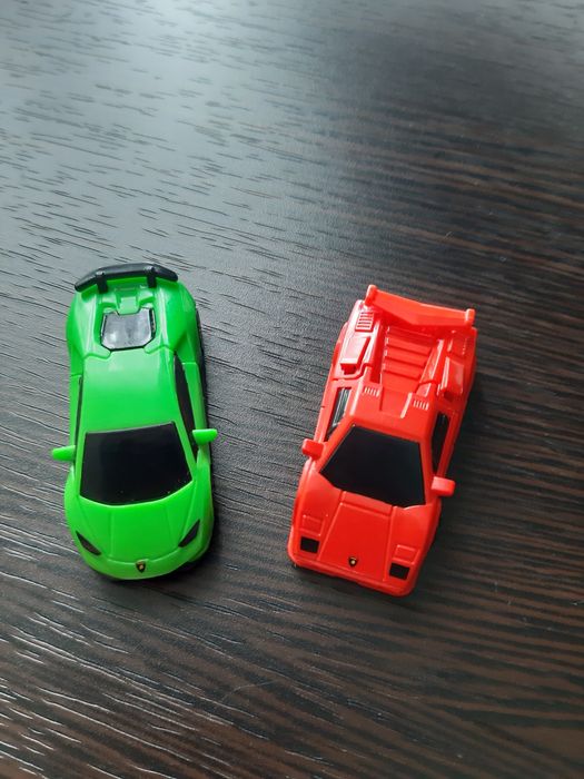 Машанки киндер іграшки