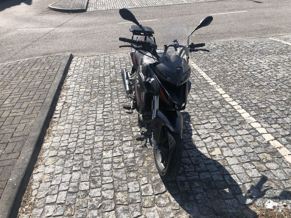 Benelli TRK 251 ano 2022
