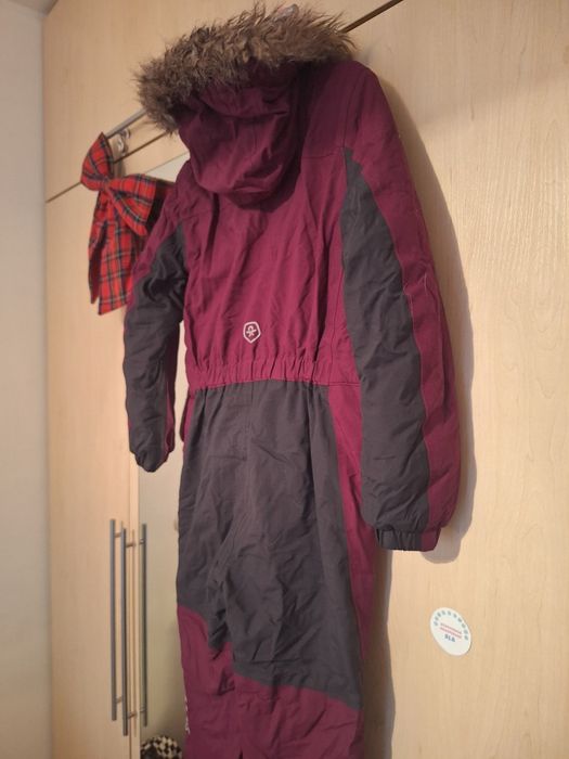 Kombinezon dziewczęcy r.140