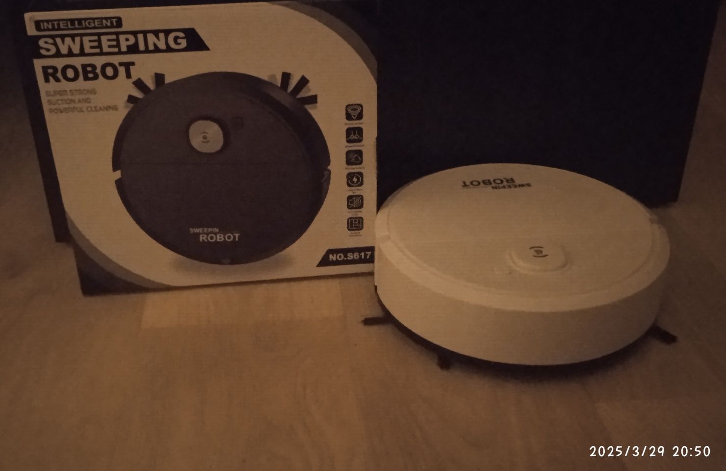 Робот пилосос SWEEPING ROBOT Y-5616 білий