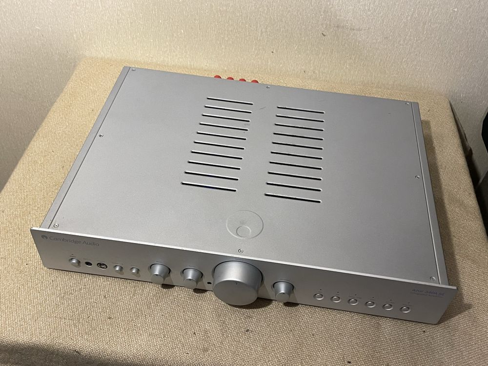 Музыкальный английский усилитель CAMBRIDGE AUDIO AZUR 340A SE (2х55Вт)