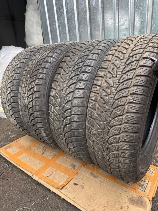 Резина r16 215/65 Bridgestone зима