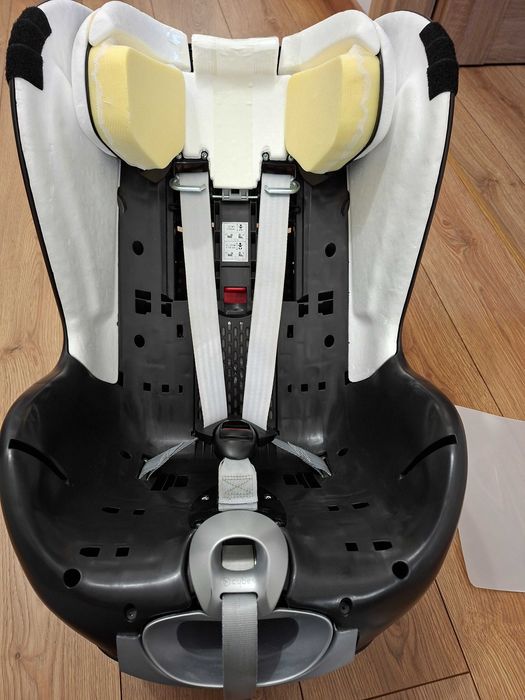 Fotelik samochodowy Cybex Sirona Z i-size + baza obrotowa