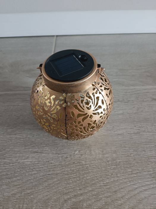 Lampa solarna LED ogrodowa