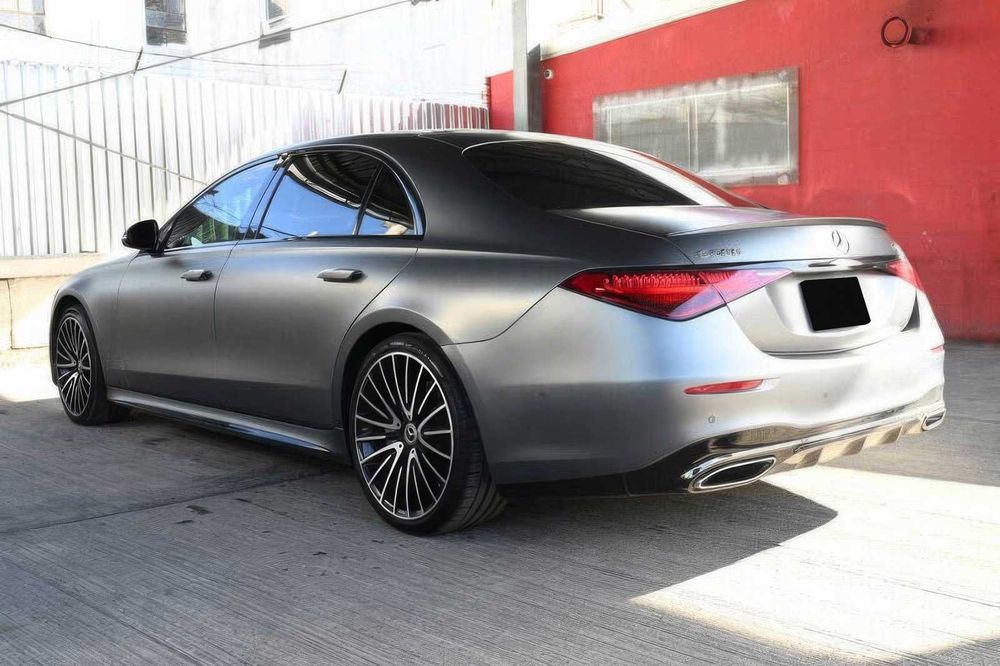 Mercedes-Benz S-Class      2024