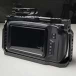 Blackmagic Pocket Cinema Camera 4K + Lente + Smallrig Cage + Tripé