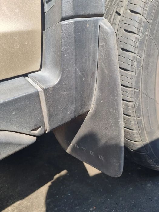 DACIA DUSTER II 17-21 2019 r. CHLAPACZ PRAWY PRZÓD +