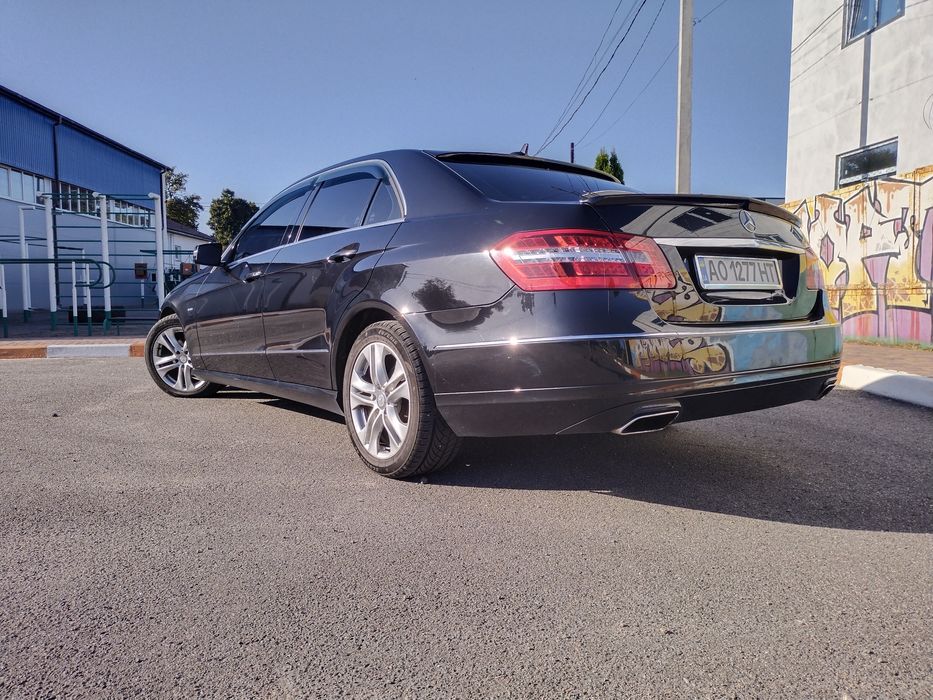 Mercedes-Benz E 220