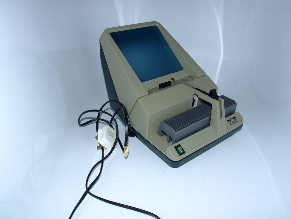 Plustek 7600i  - Skaner klisz i slajdów 35mm + projektor do slajdów