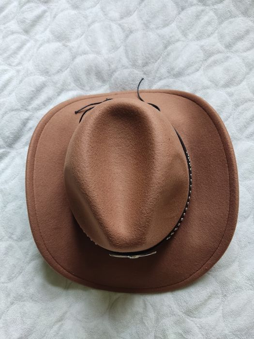 Kapelusz kowbojski brązowy ciepły karmelowy rudy klasyczny kowboj nowy