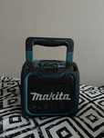 Radio budowlane Makita DMR200