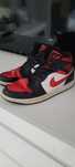 Buty Air Jordan 1MID