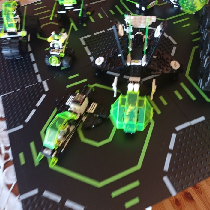 Kolekcja Lego Blacktron 6988 lata 90 Space 6981