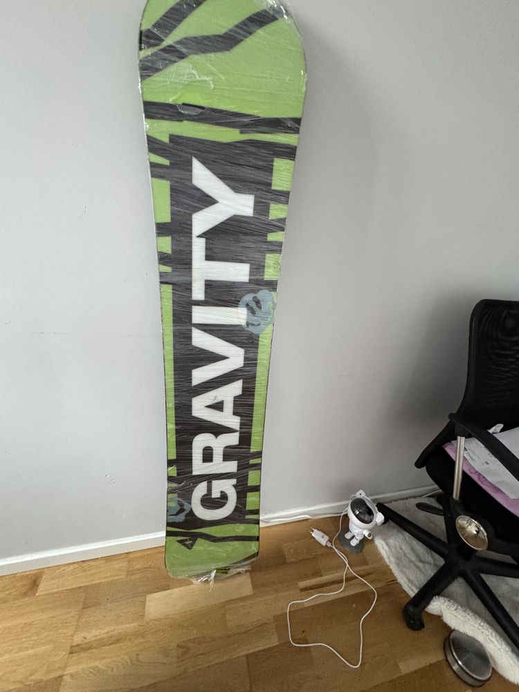 Nowa Deska Snowboardowa GRAVITY MADBALL 159 cm