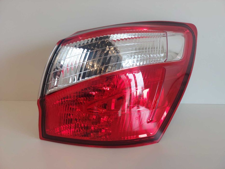 Nissan QASHQAI 10-14 Lampa tył prawa /LED/ -> PROMOCJA !!!