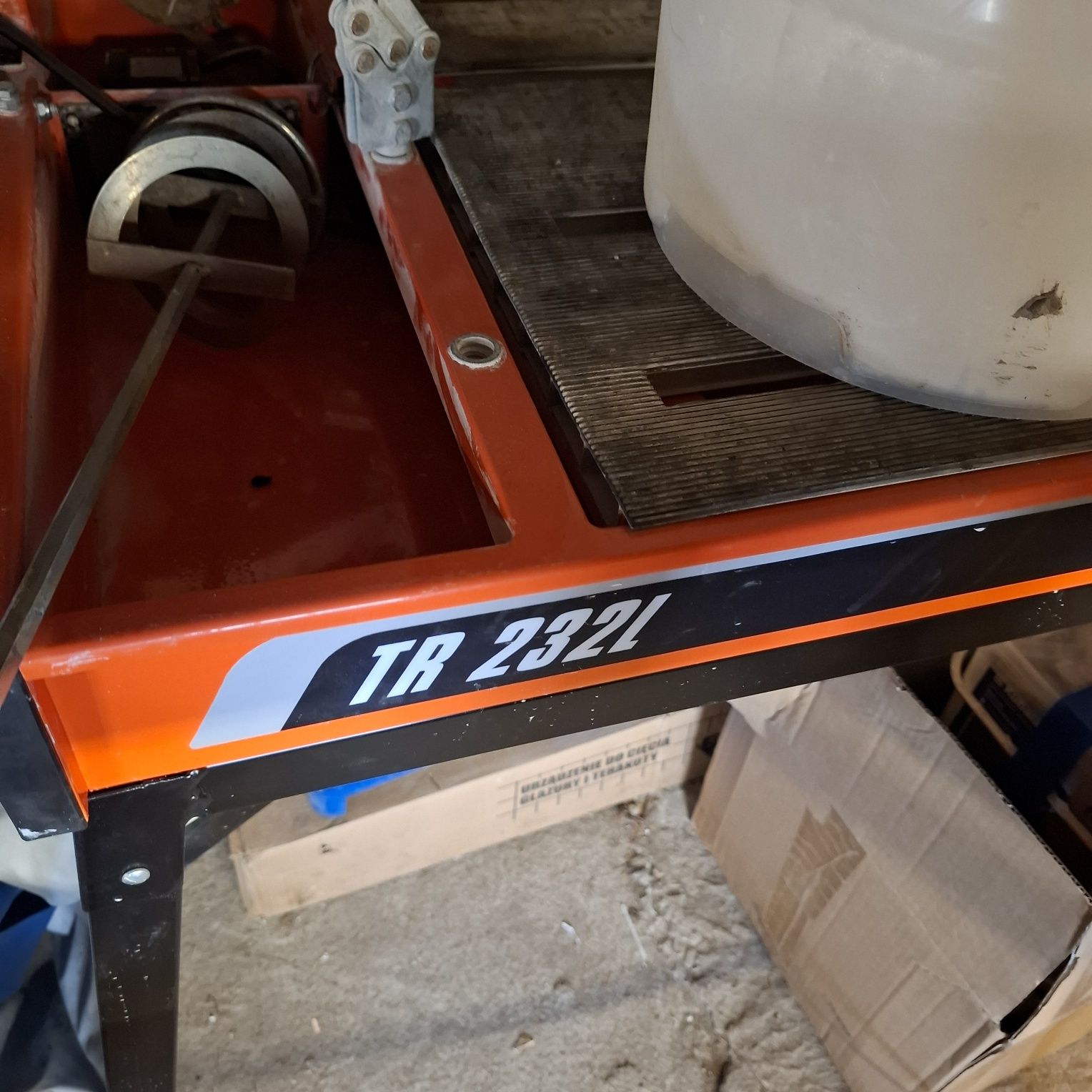 Przecinarka do plytek Norton Clipper TR232L