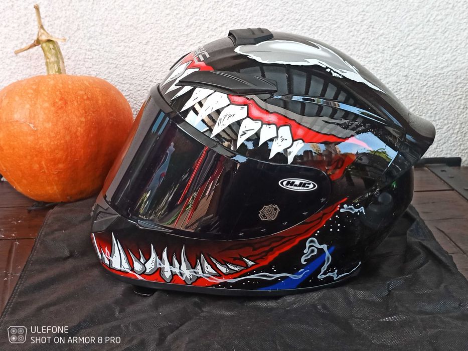 Kask motocyklowy Venom styl Hjc firmy Gike