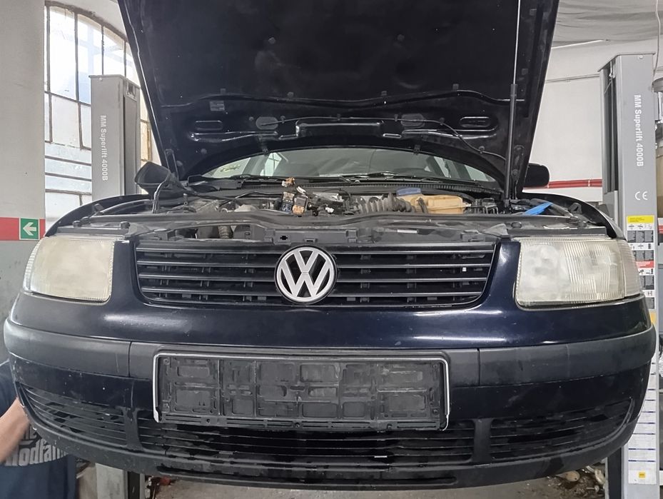 Установлена панель телевізор Пассат б5 дорест