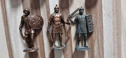 Rzymianie figurki metalowe z kinder niespodzianka