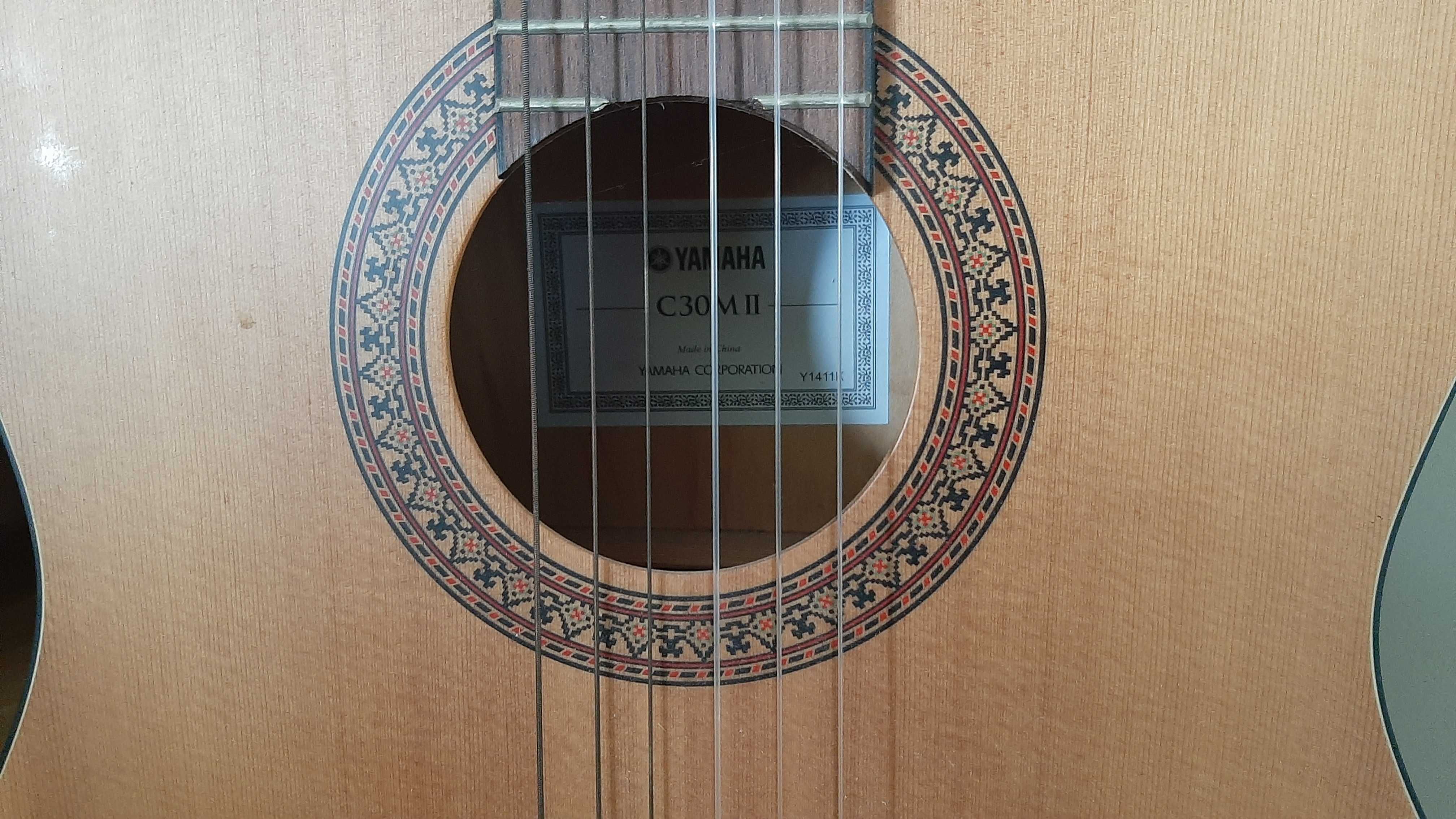 Gitara YAMAHA C30 II + statyw