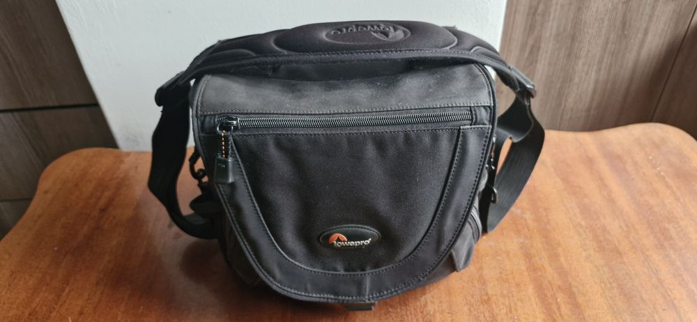 Фотосумка Lowepro Nova 3 AW