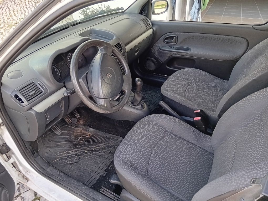 Vendo renault clio