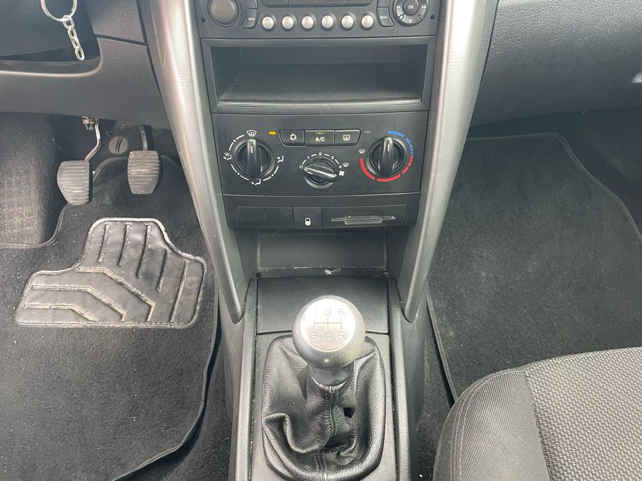 Peugeot 207 1.6Hdi - rallye réplica