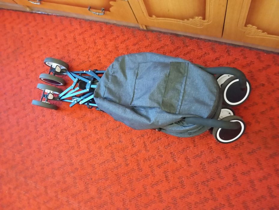 Каляска дитяча бу