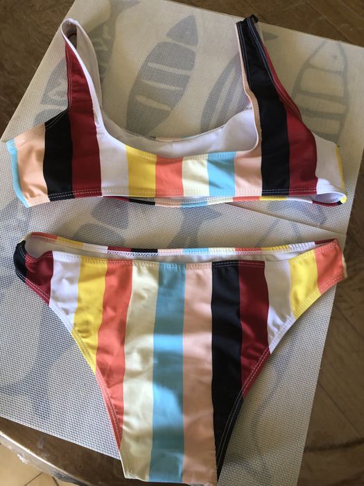 Biquini novo riscas verticais L