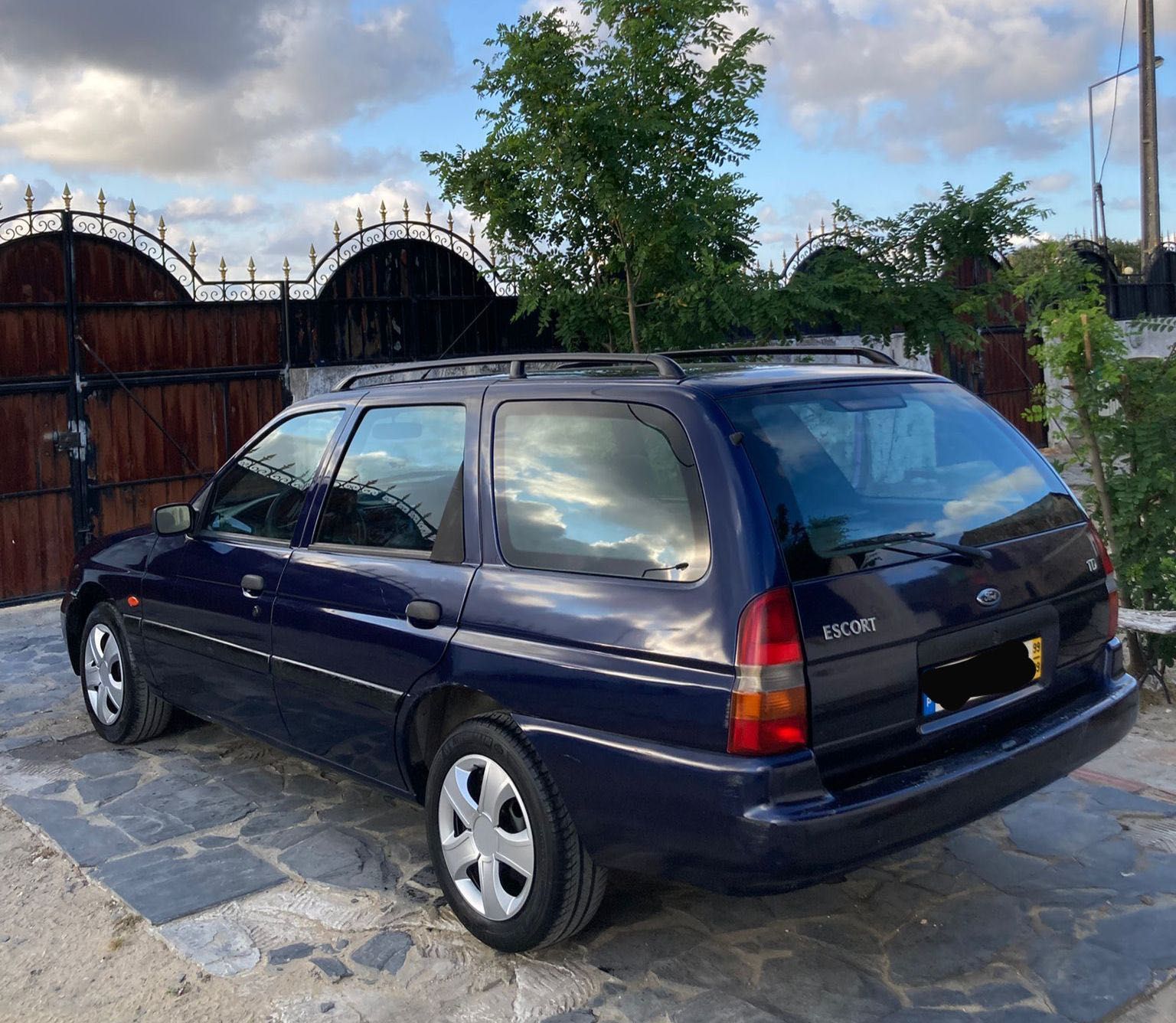 Ford Escort SW 1.8T Diesel