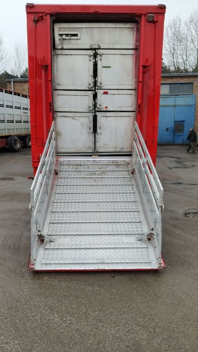 услуги 3х этажного скотовоза#перевозка ВРХ свиней,поросят,овец,индюков