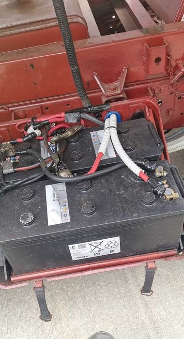 Продам евакуатор на запчастини