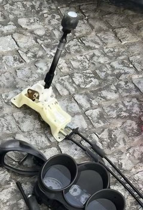 Alavanca mudanças + espias embriagem AlfaRomeo GT
