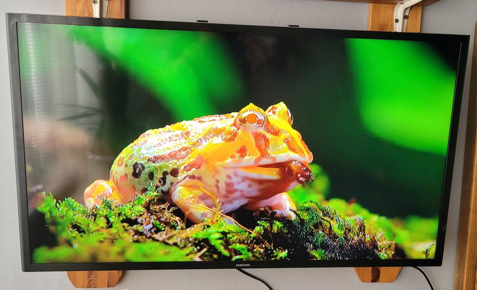 3 mc gwarancji Tv Samsung  UE40J5200 FUL HD  brak dekodera DVBT2