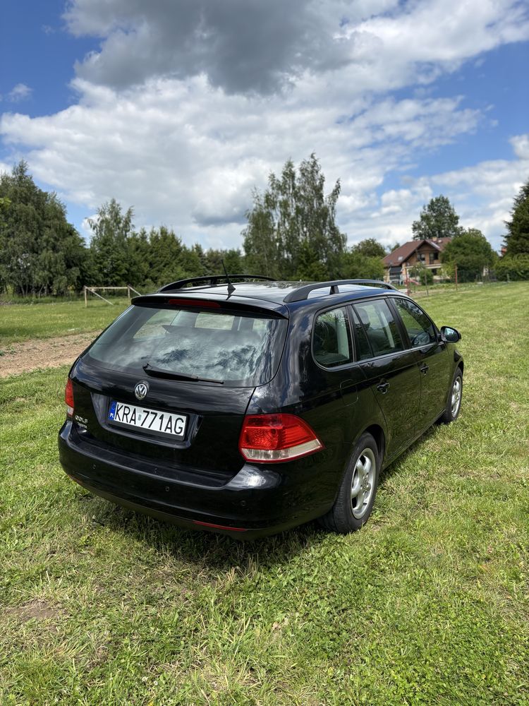 VW GOLF V = 1.6 Benzyna = Comfortline = 102 KM = Kombi = Czarny