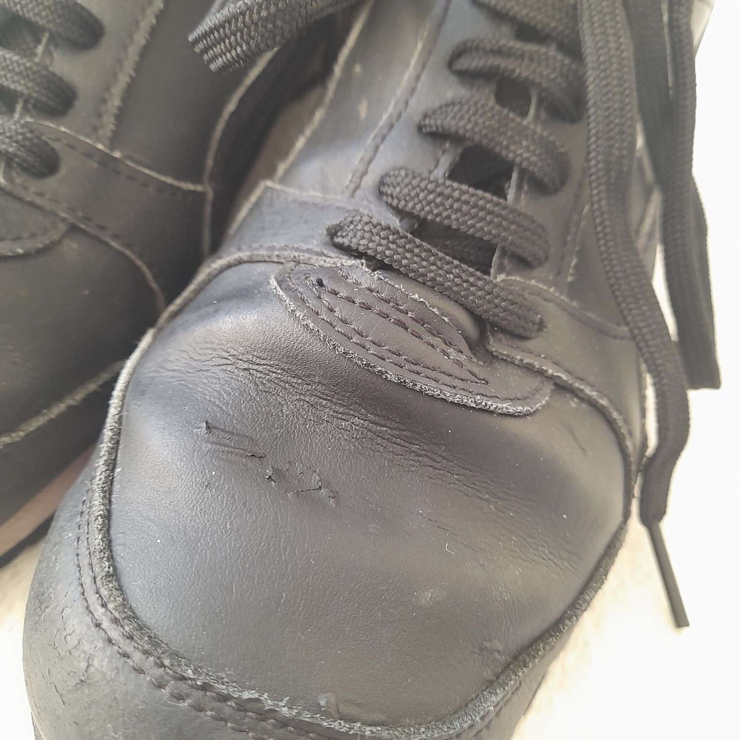 Buty PUMA czarne r.41 dł.wkładki=27cm dla chłopca