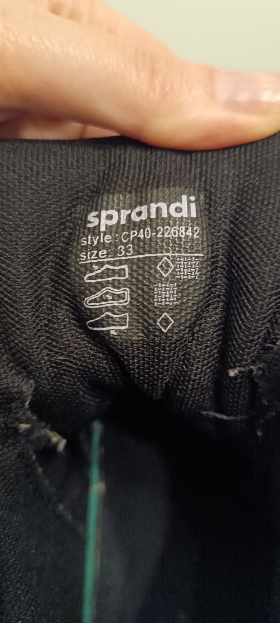 Sprzedam adidasy wysokie rozm. 33 marki Sprandi
