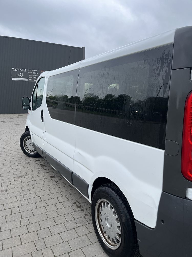 Продам Opel Vivaro