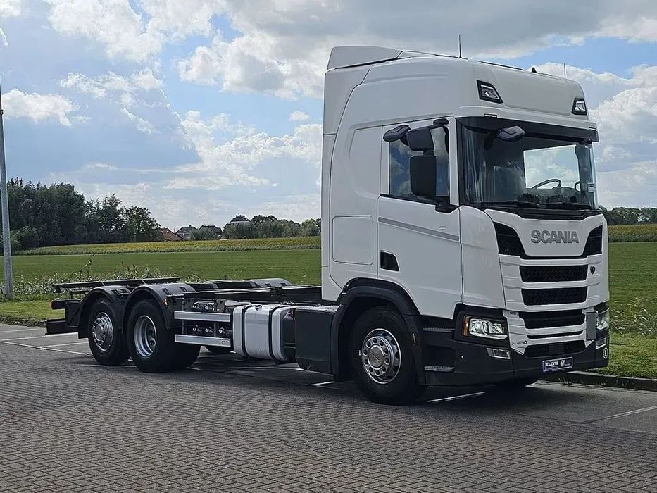 Scania R450 6x2 – / Pojazd do zabudów wymiennych / Automat / Euro 6/ liftowa trzecia oś, zawieszenie pneumatyczne + resory