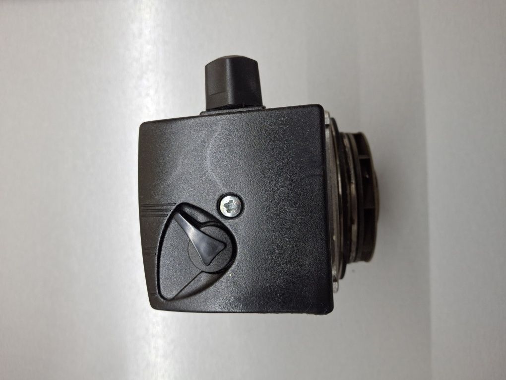 Pompa Grundfos UPS 15/50
