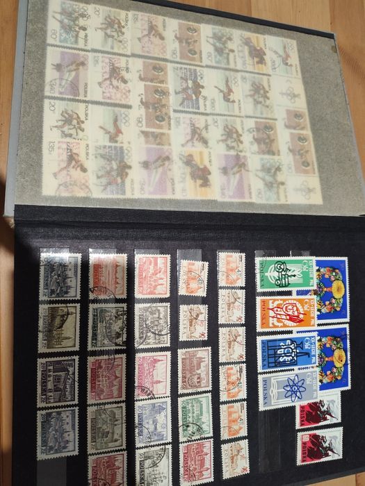 Stare polskie znaczki pocztowe z klaserem