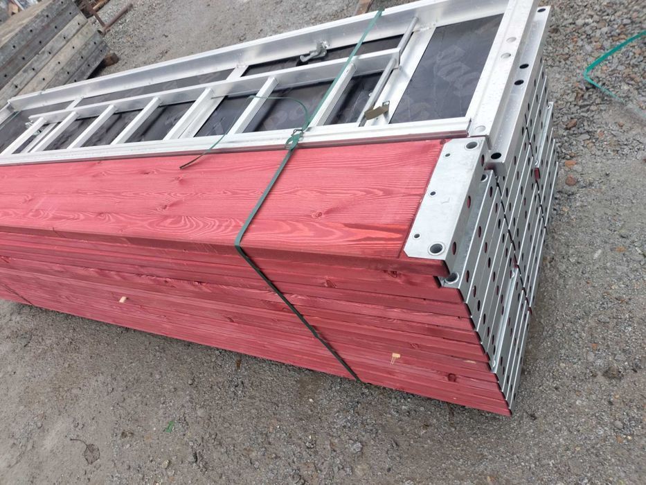 Rusztowanie systemowe 400 m2 pletak