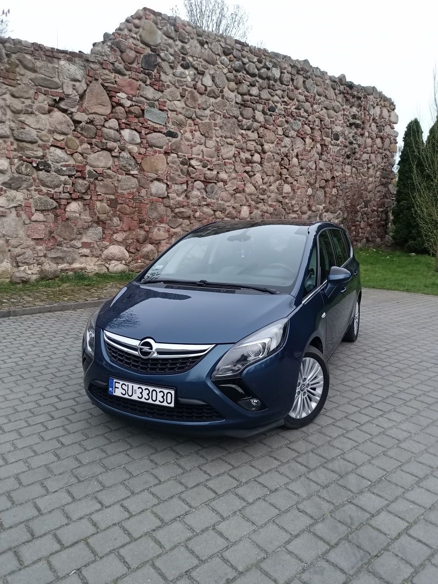 OPEL Zafira tourer  1.6cdti 136KM.  7 osobowy