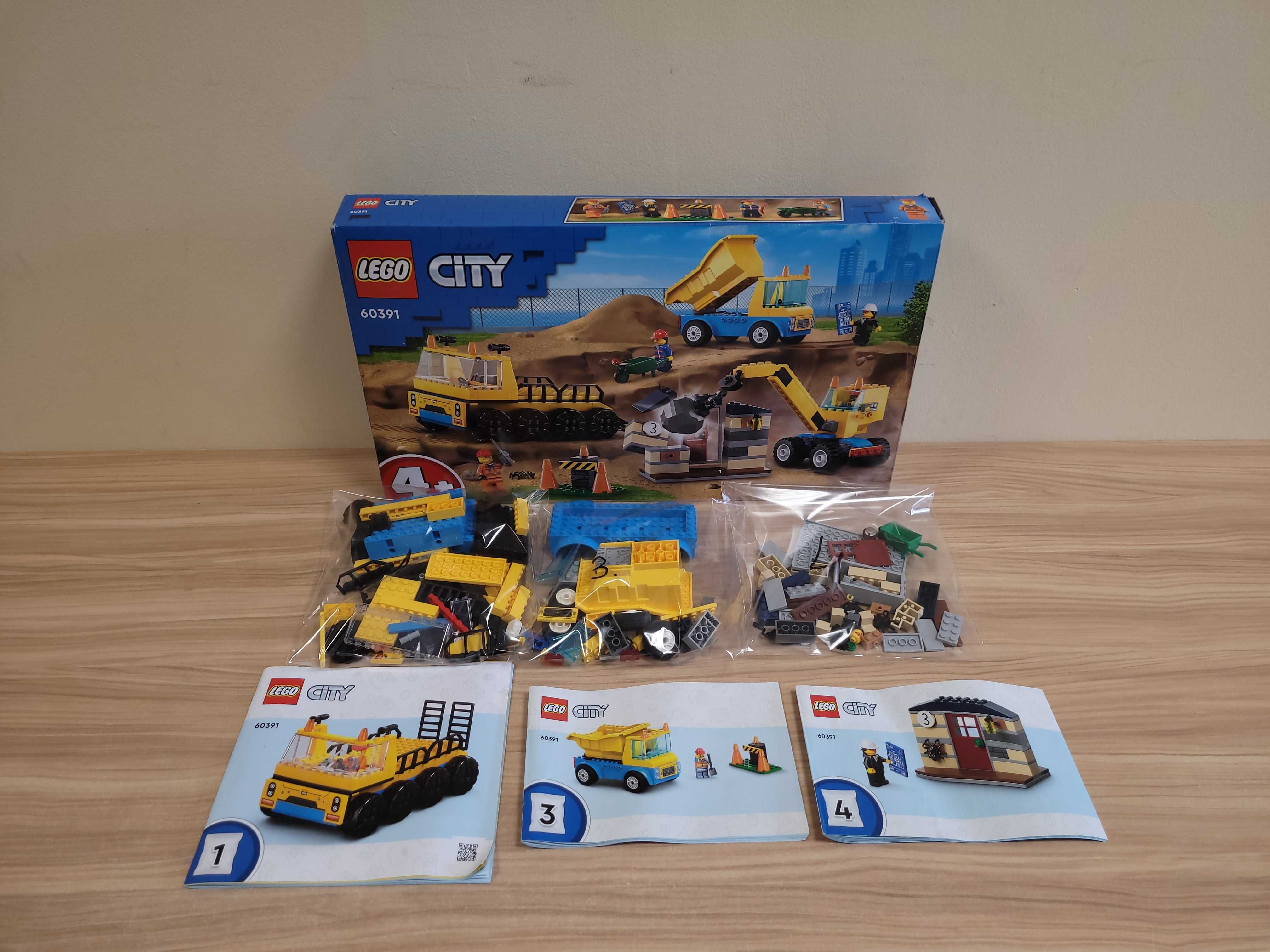 LEGO City 60391 Pojazdy budowlane, Plac Budowy