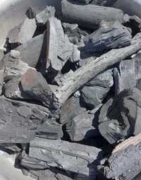 Деревне вугілля для мангалу /Древесный уголь
